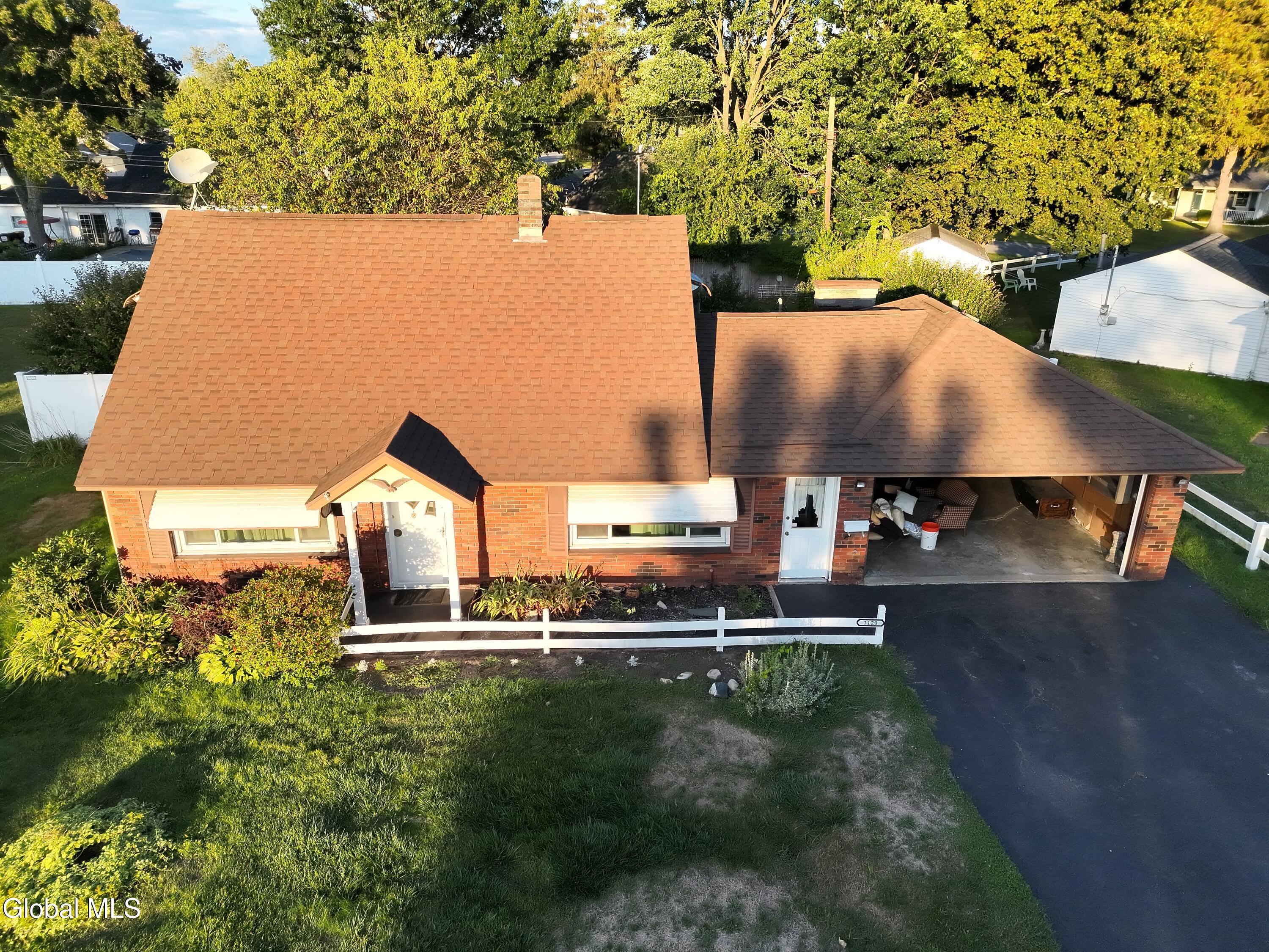 1120 Outer Drive Schenectady, NY 12303 - Photo 2 of 33 org_19548c19362e4d83_1756334962000