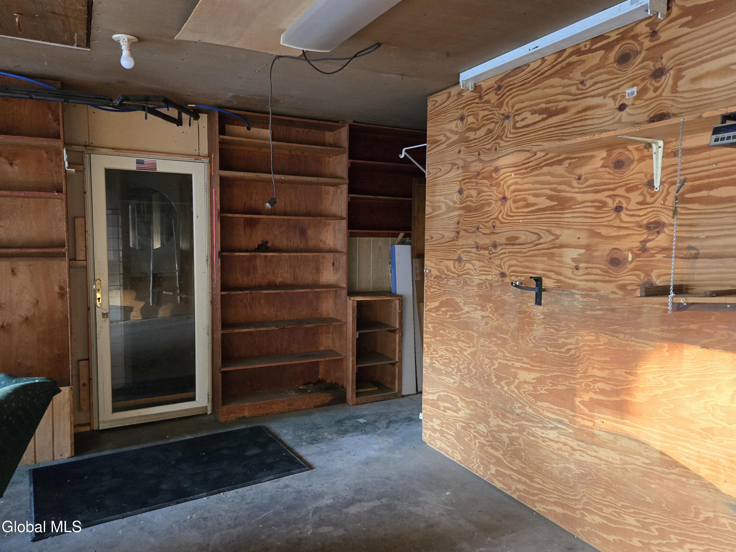 1120 Outer Drive Schenectady, NY 12303 - Photo 23 of 33 20250827_185532