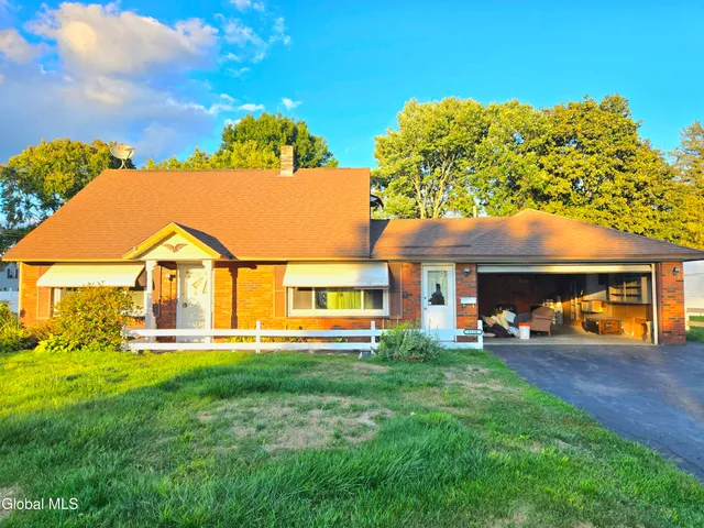 $209,900 | 1120 Outer Drive, Schenectady, NY 12303