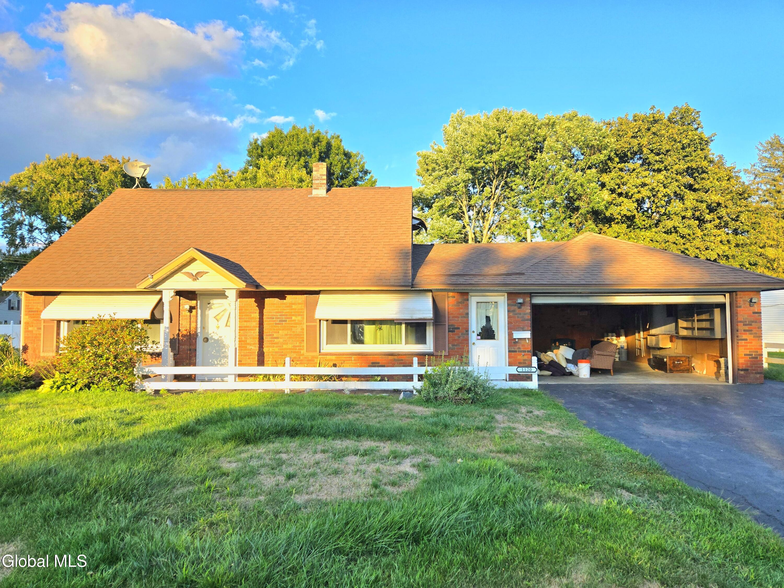 1120 Outer Drive Schenectady, NY 12303 - Photo 3 of 33 20250827_185132