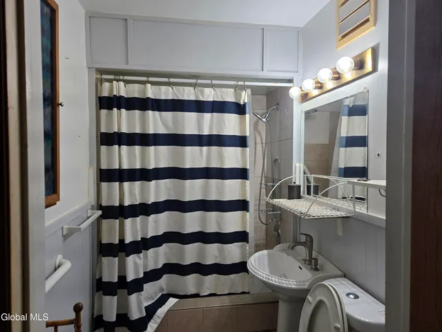 $209,900 | 1120 Outer Drive, Schenectady, NY 12303