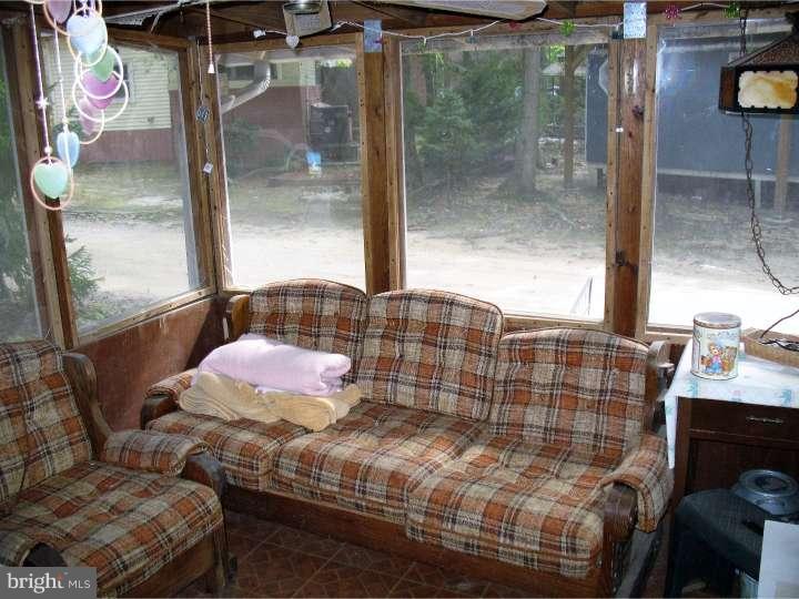188 Burma Road Monroeville, NJ 08343 - Photo 3 of 18
