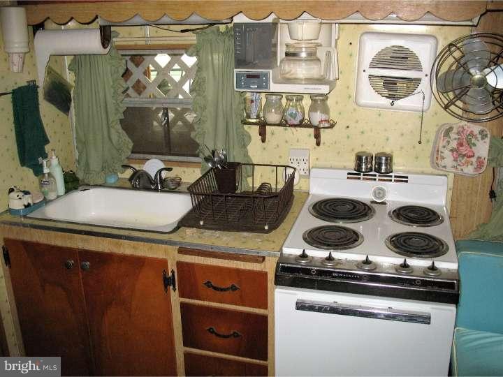 188 Burma Road Monroeville, NJ 08343 - Photo 6 of 18