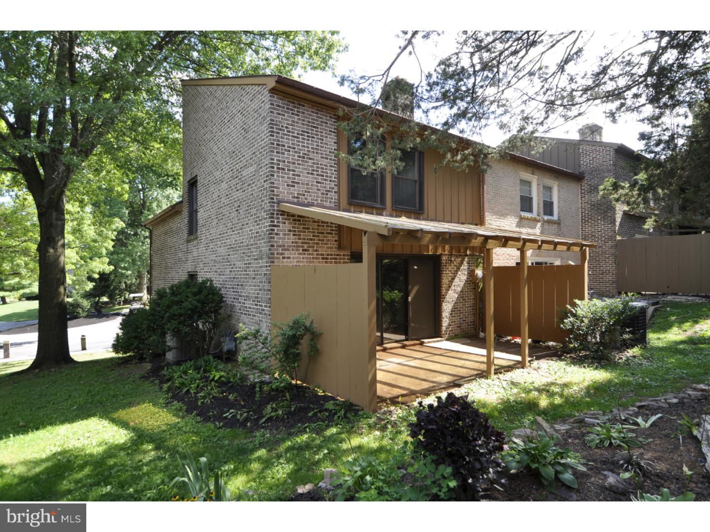 64 Wedge Lane Reading, PA 19607 - Photo 2 of 25 Gallery Image 2