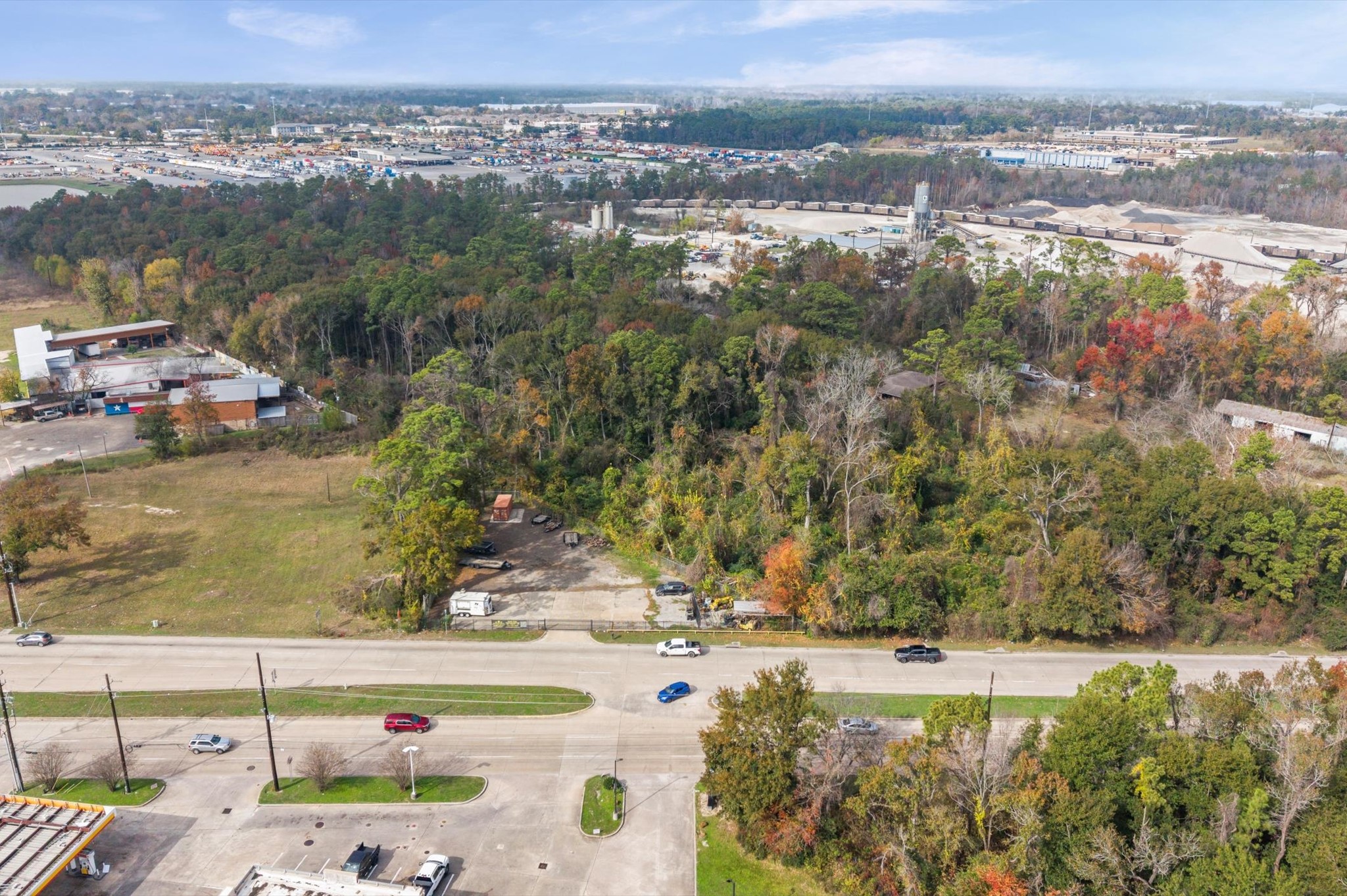 15313 Old Humble Road Humble, TX 77396 - Photo 3 of 6 a view of lake with mountain