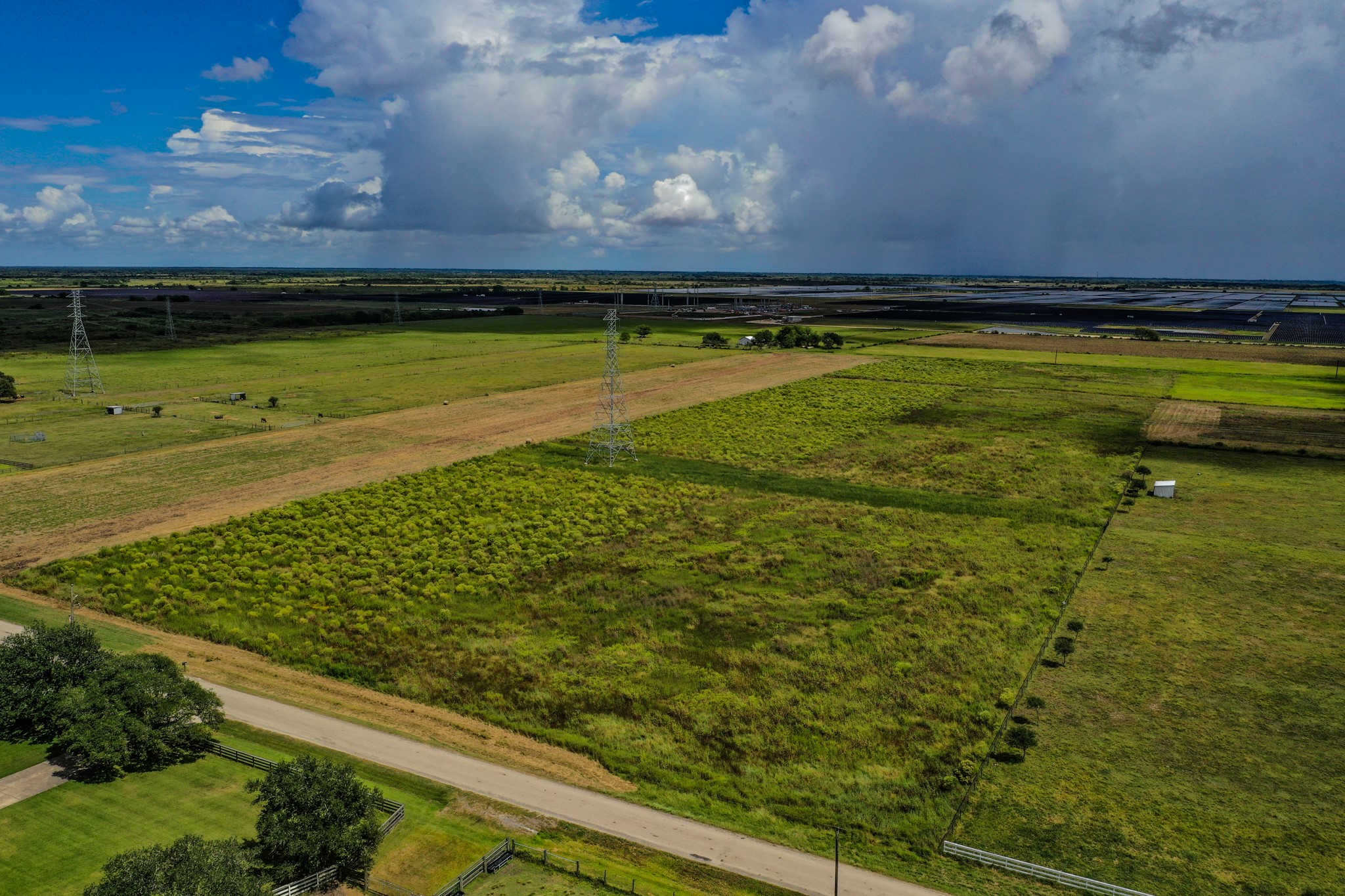0 Cr-20 Damon, TX 77430 - Photo 3 of 15 a view of a television