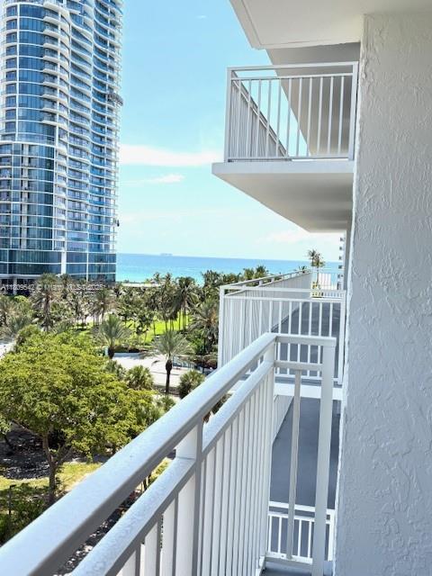 210 174th Street, Unit 818 Sunny Isles Beach, FL 33160 - Photo 5 of 25 a view of balcony with city view