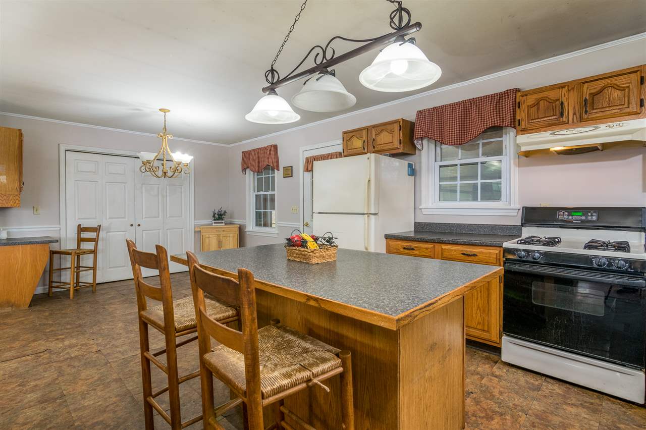 303 Mt Philo Road Ferrisburgh, VT 05473 - Photo 4 of 40 Gallery Image 4