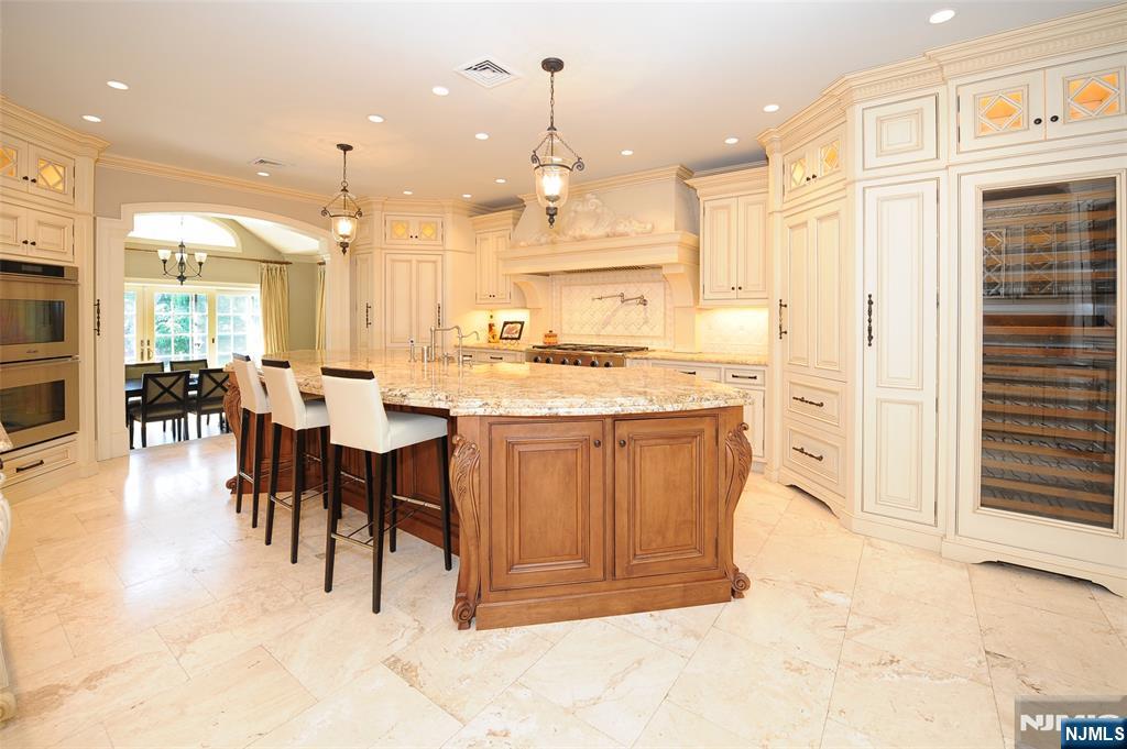 273 Joshua Lane Wyckoff, NJ 07481 - Photo 13 of 17
