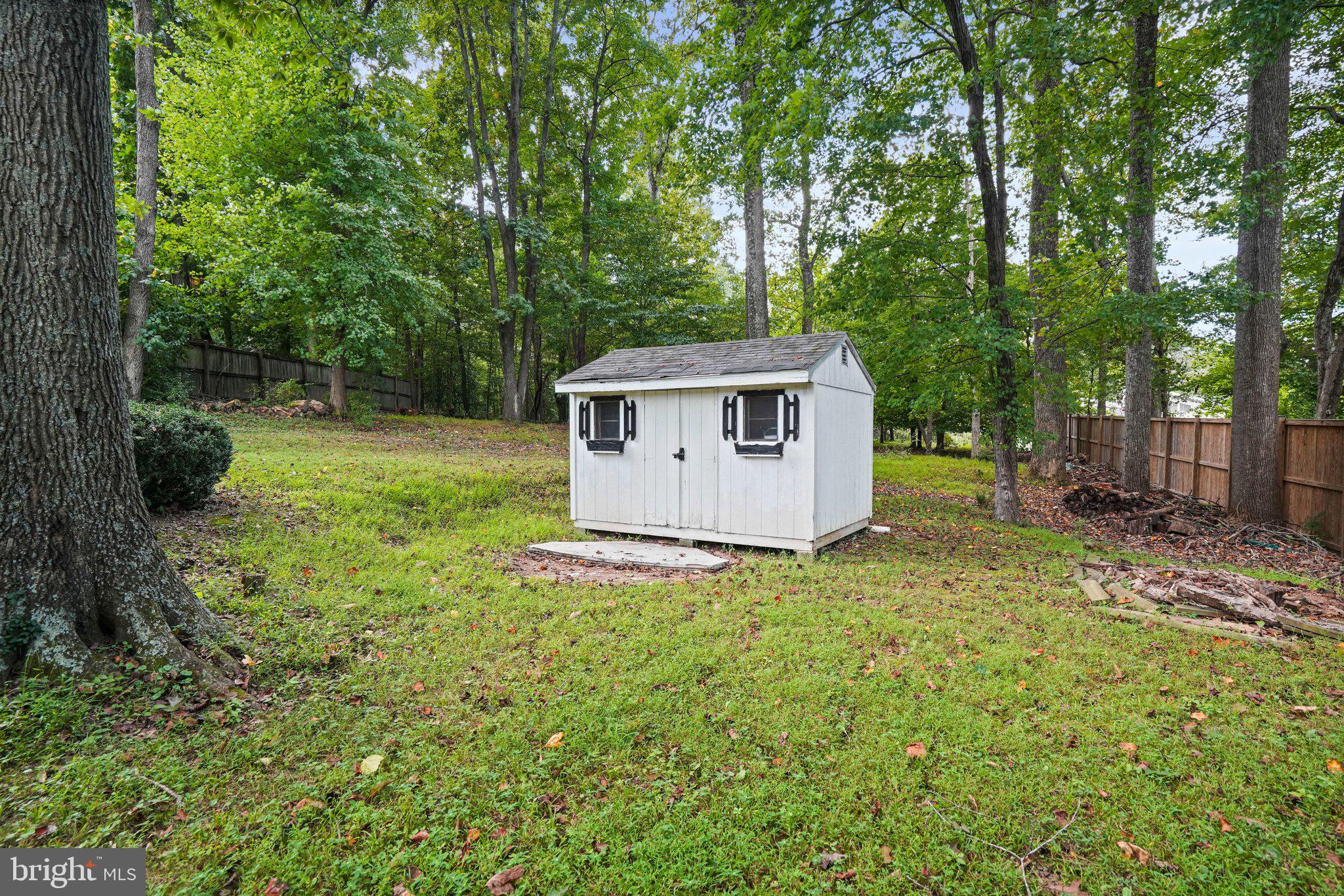 10320 Glen Road Potomac, MD 20854 - Photo 35 of 36 Gallery Image 35
