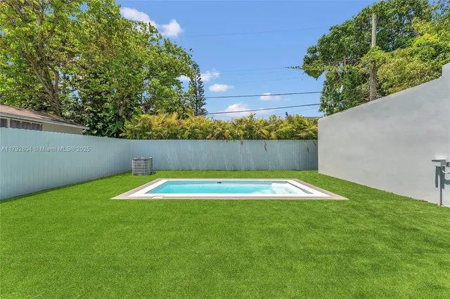 a view of outdoor space