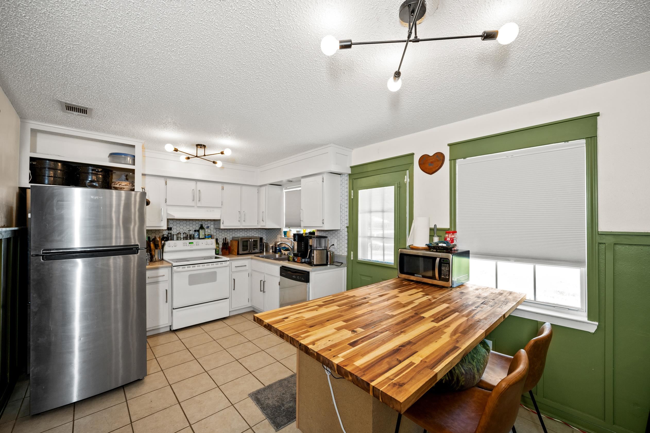 1807 Candlestick Court West Foley, AL 36535 - Photo 8 of 25 Kitchen