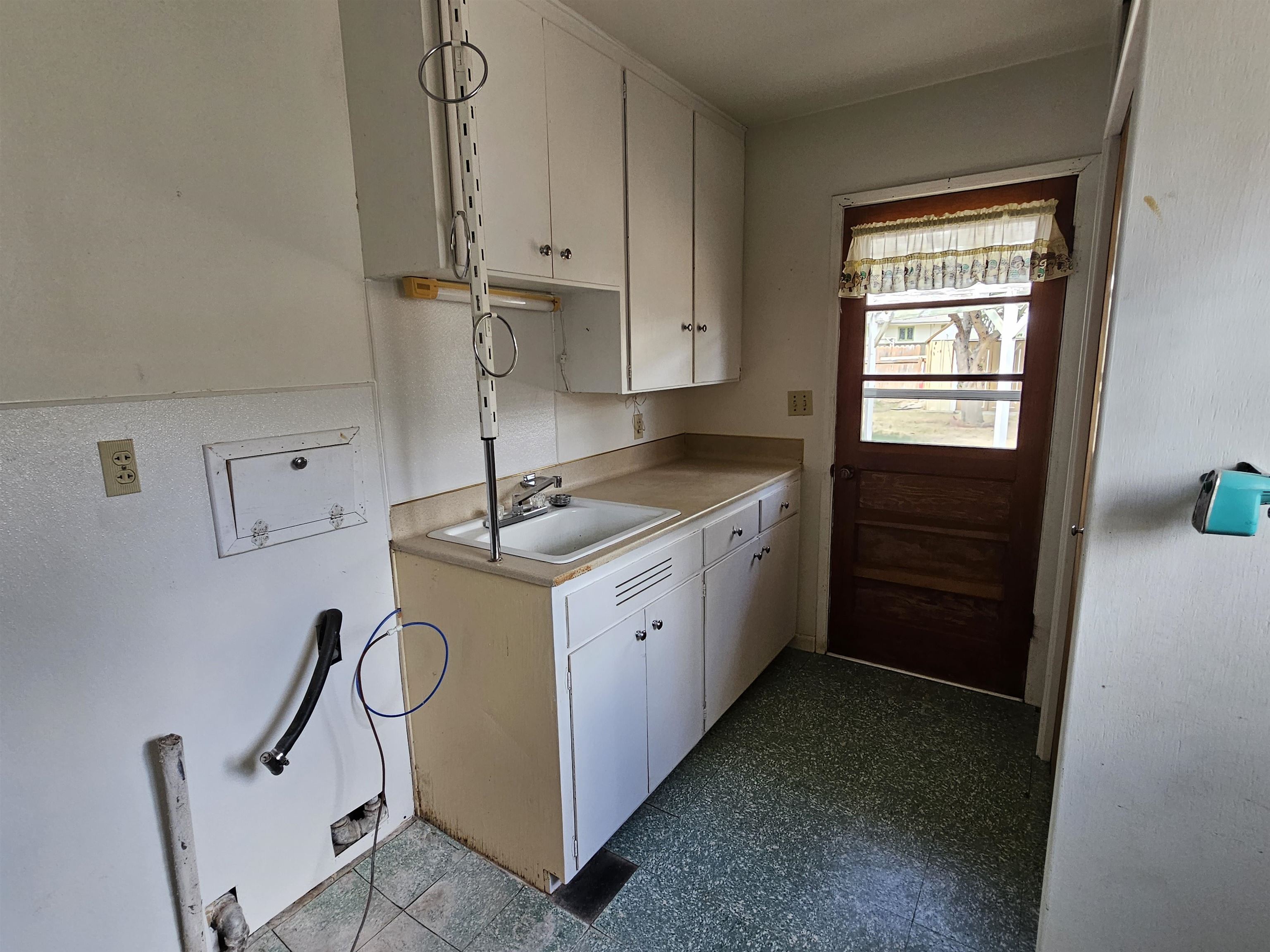 3254 Buena Vista Road Torrington, WY 82240 - Photo 7 of 22