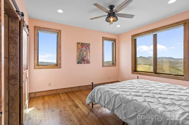 $1,525,000 | 352 Great Sky Drive, Banner Elk, NC 28604