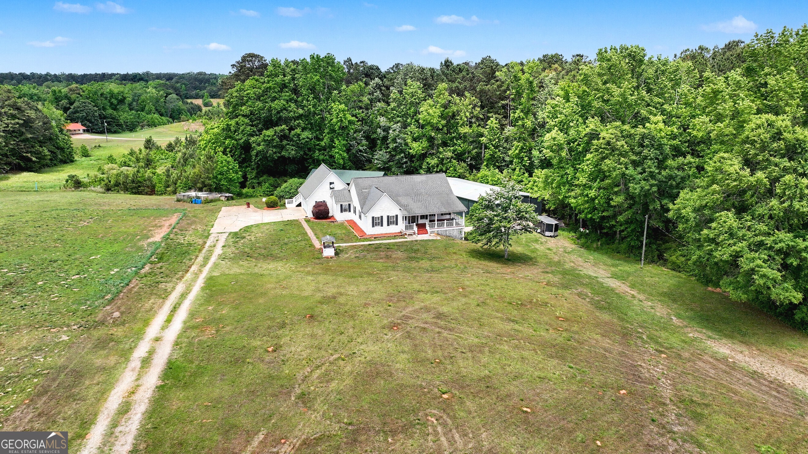 179 Hoyt Road Milner, GA 30257 - Photo 1 of 77