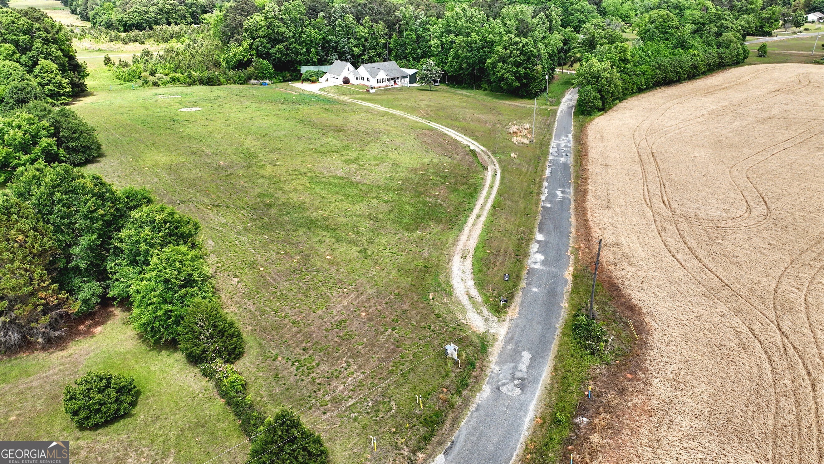 179 Hoyt Road Milner, GA 30257 - Photo 3 of 77