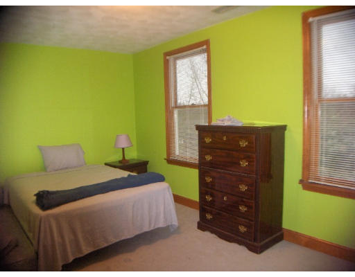 858 Salem Road Dracut, MA 01826 - Photo 13 of 14