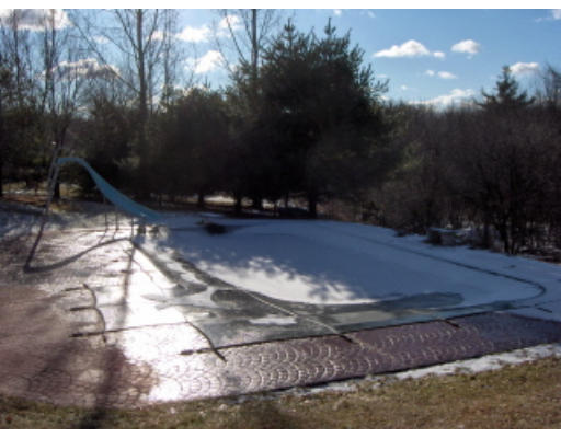 858 Salem Road Dracut, MA 01826 - Photo 2 of 14
