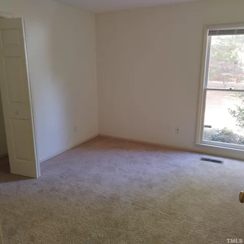 a view of empty room with window