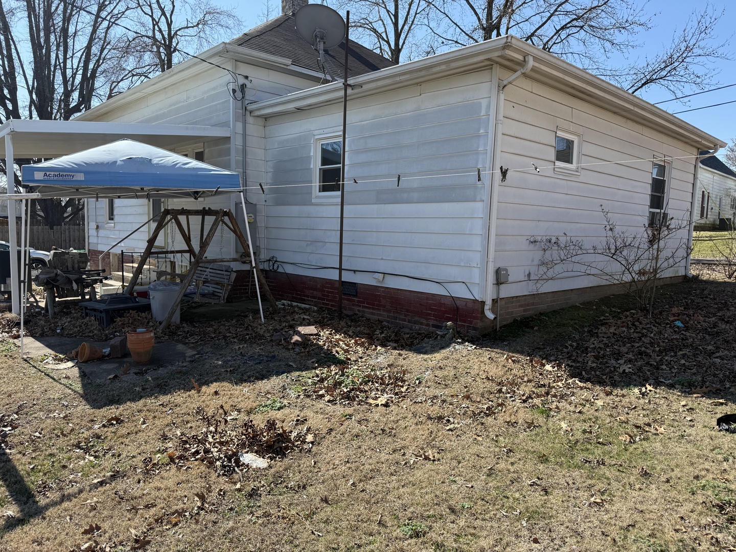 2000 1st Street Eldorado, IL 62930 - Photo 17 of 19 a view of a house with a yard