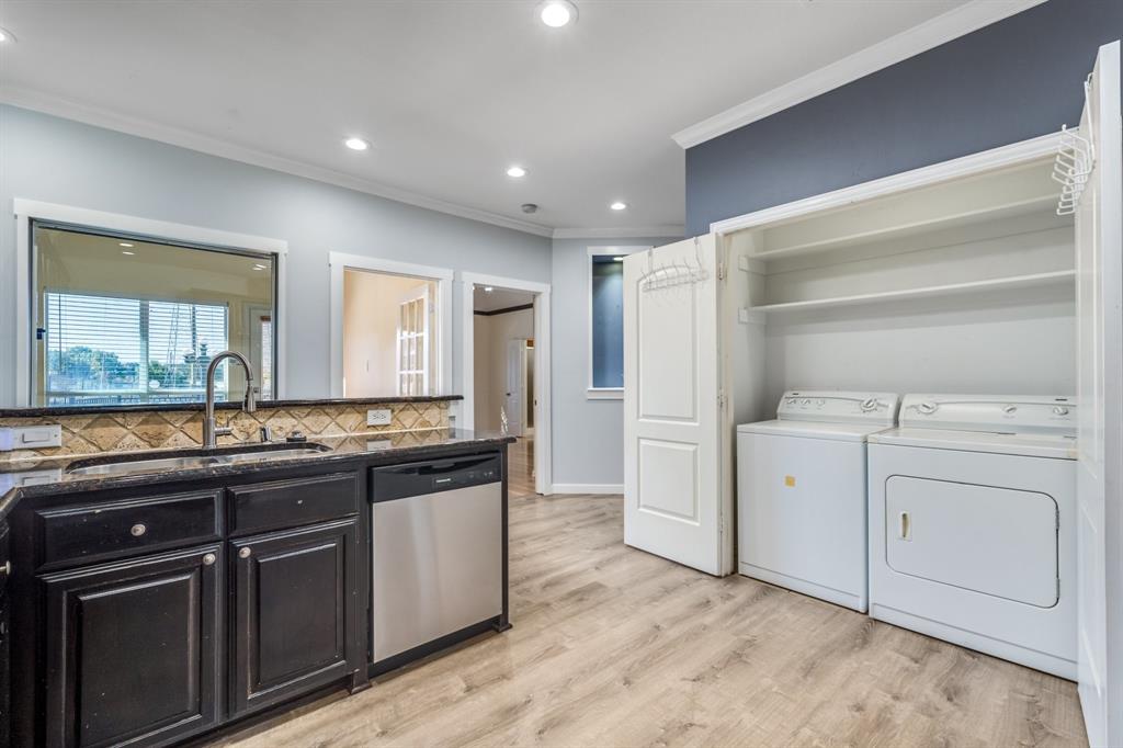 2300 Janna Way Carrollton, TX 75006 - Photo 22 of 40