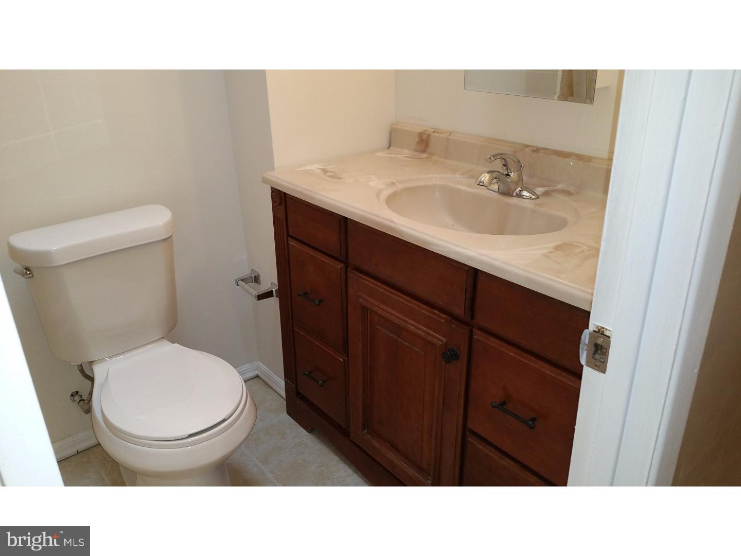 9960 Woodfern Road Philadelphia, PA 19115 - Photo 13 of 19 Gallery Image 13