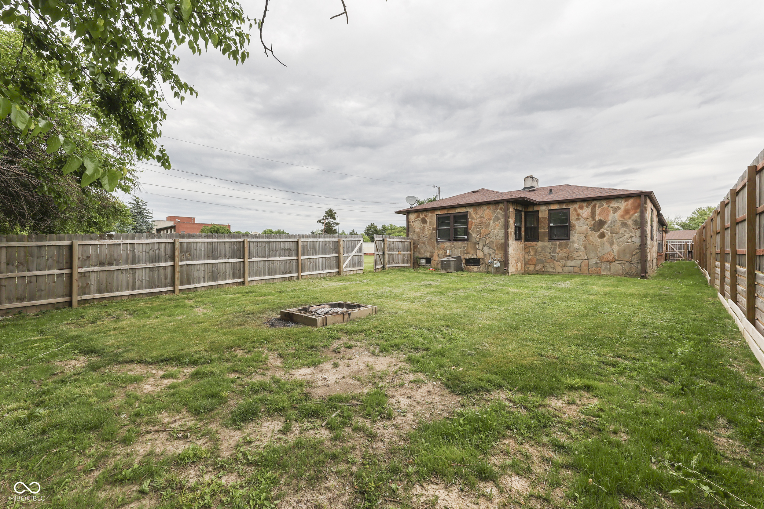 1601 Southern Avenue Beech Grove, IN 46107 - Photo 38 of 43