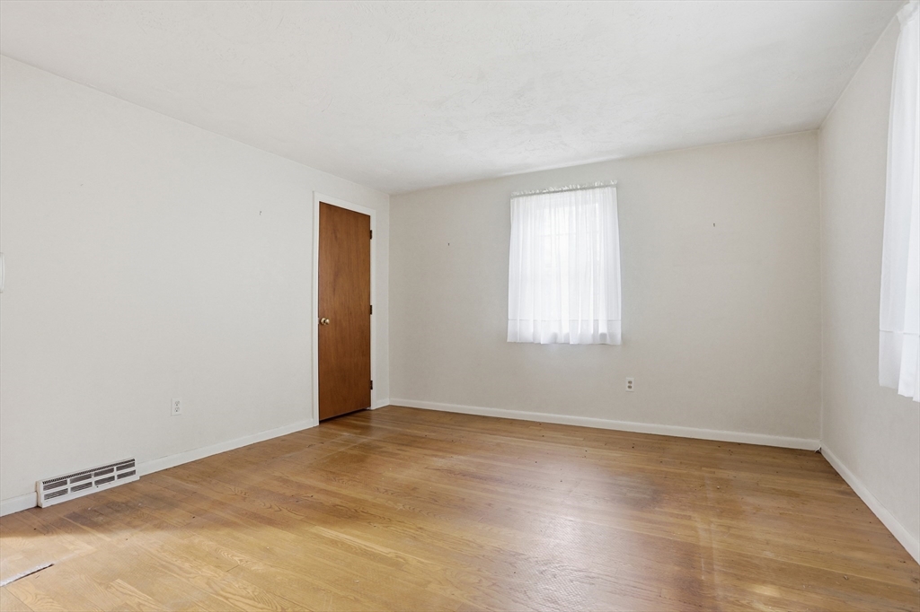 35 Quaboag Road Acton, MA 01720 - Photo 15 of 29