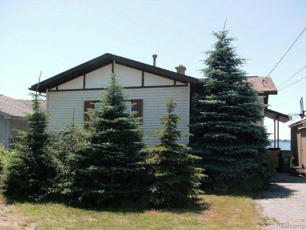 32700 South River Road Harrison Township, MI 48045 - Photo 1 of 1 06-26-09 wayne 242