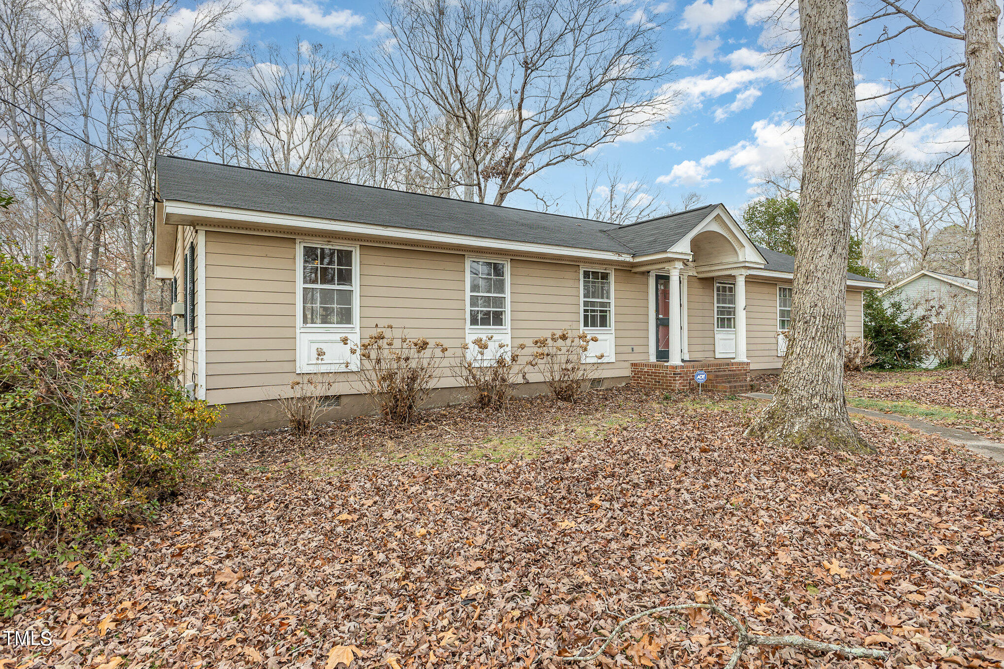 5309 Robbins Drive Raleigh, NC 27610 - Photo 3 of 27 020_cy1a6689-edit