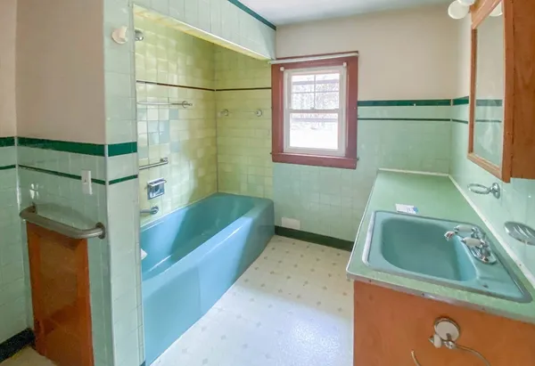 $390,000 | 78 Franklin Street, Douglas, MA 01516