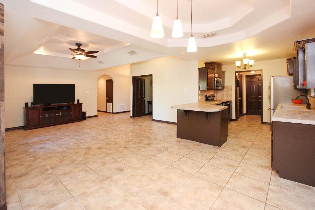 8922 Lady Di Loop Laredo, TX 78045 - Photo 7 of 20 Gallery Image 7