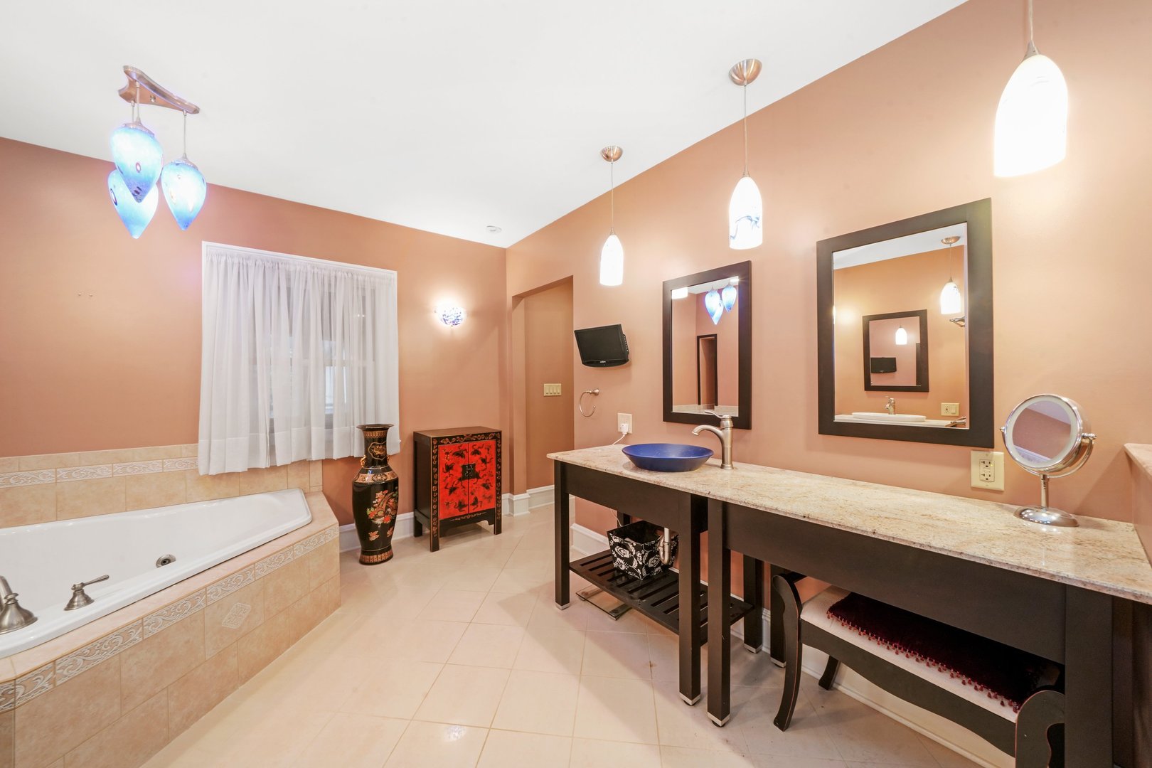 145 Bartram Road Riverside, IL 60546 - Photo 15 of 34