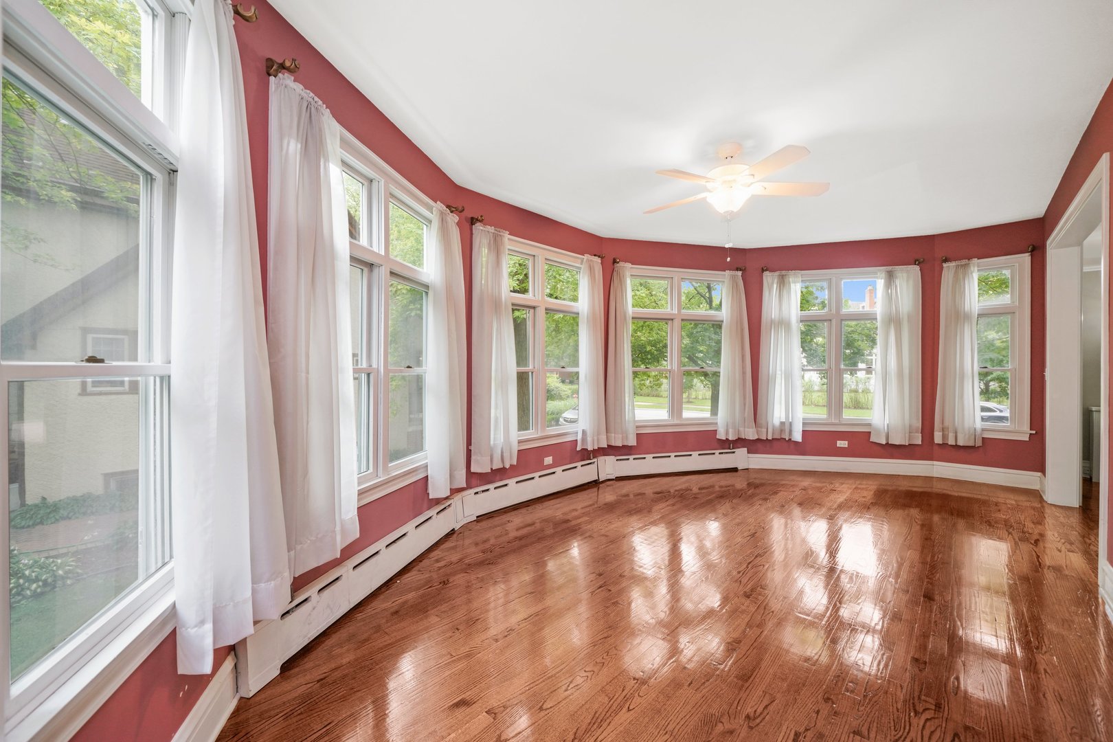 145 Bartram Road Riverside, IL 60546 - Photo 5 of 34