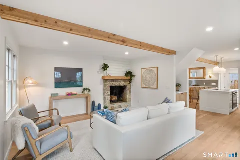 $1,475,000 | 7 Raymond Heights, Darien, CT 06820