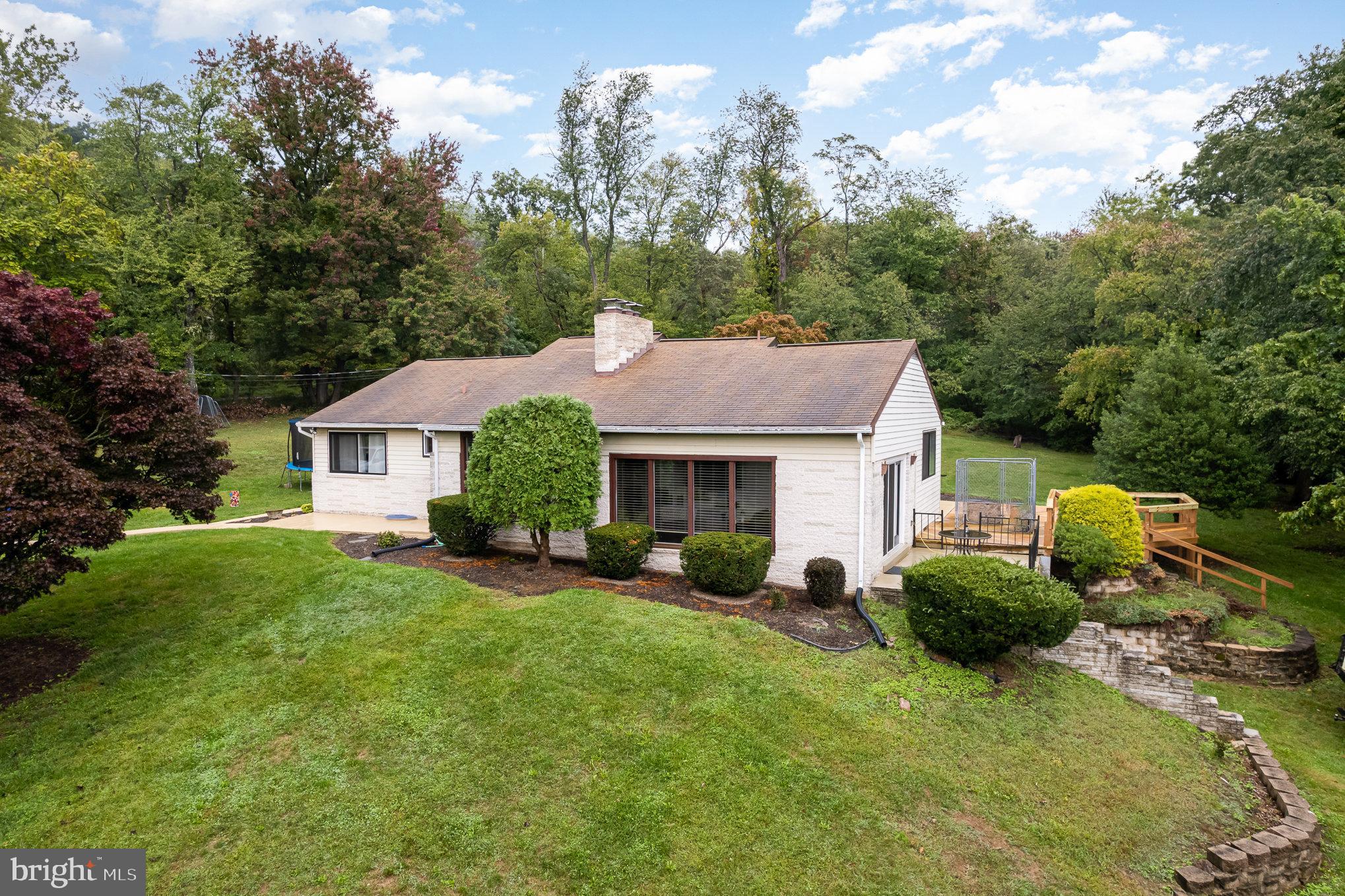 4625 Mountain View Road Harrisburg, PA 17110 - Photo 3 of 42 Gallery Image 3