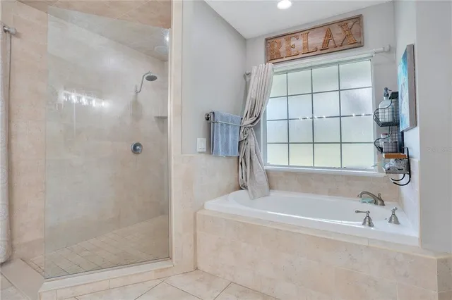 $850,000 | 5150 Banana Point Drive, Yalaha, FL 34797