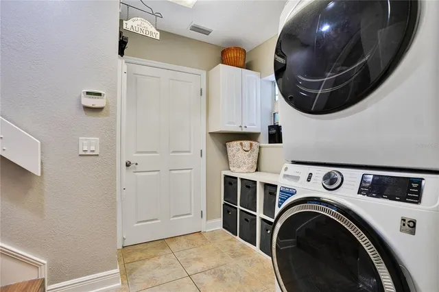 $850,000 | 5150 Banana Point Drive, Yalaha, FL 34797