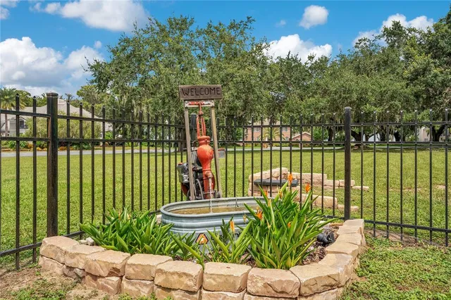 $850,000 | 5150 Banana Point Drive, Yalaha, FL 34797