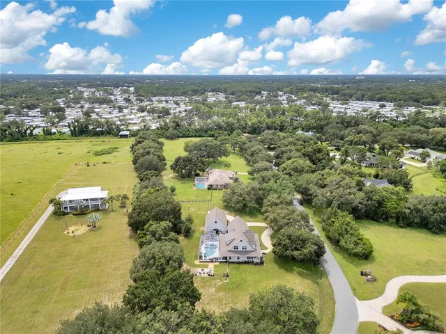 $850,000 | 5150 Banana Point Drive, Yalaha, FL 34797