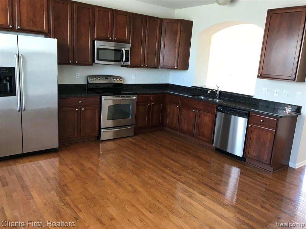 28058 Lightfoot Lane, Unit 324 Novi, MI 48377 - Photo 35 of 46