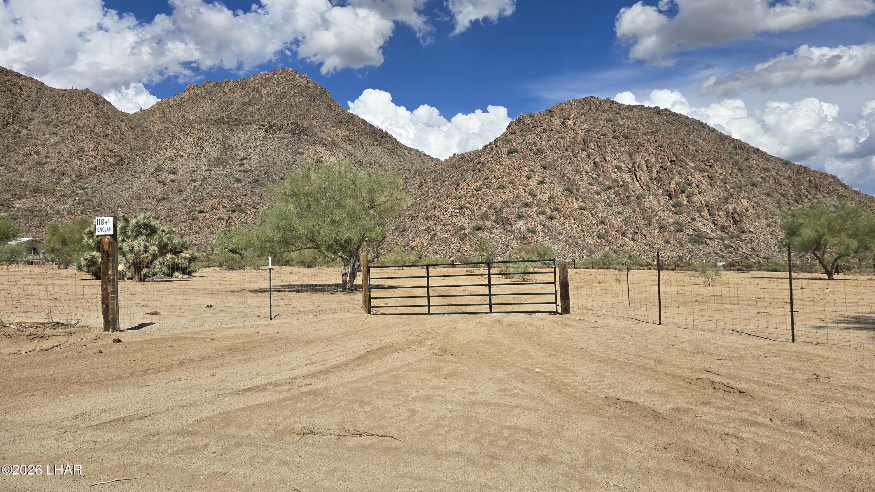 11844 Nolan Road Yucca, AZ 86438 - Photo 11 of 32 20260831_153207