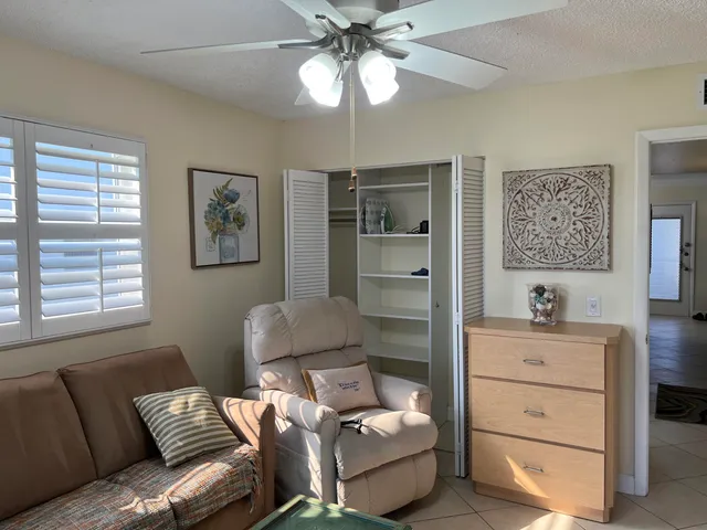 $1,950 | 183 Normandy Lane, Delray Beach, FL 33484