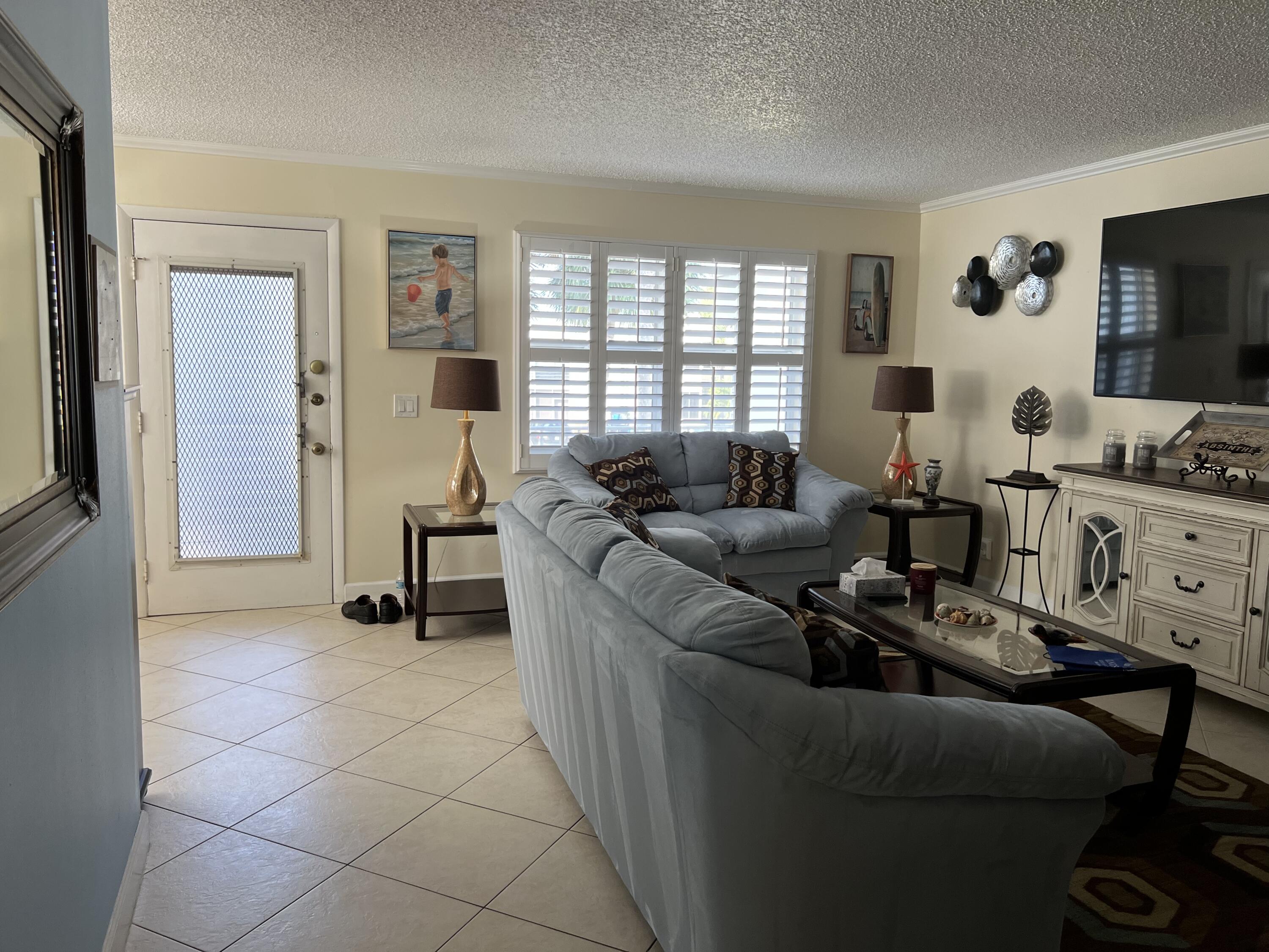 183 Normandy Lane Delray Beach, FL 33484 - Photo 45 of 80 CD438B0B-810E-4778-AC07-D894FD397D3D