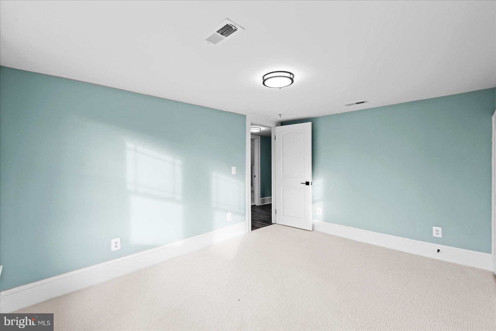131 3rd Street Colonial Beach, VA 22443 - Photo 29 of 66 bed 3