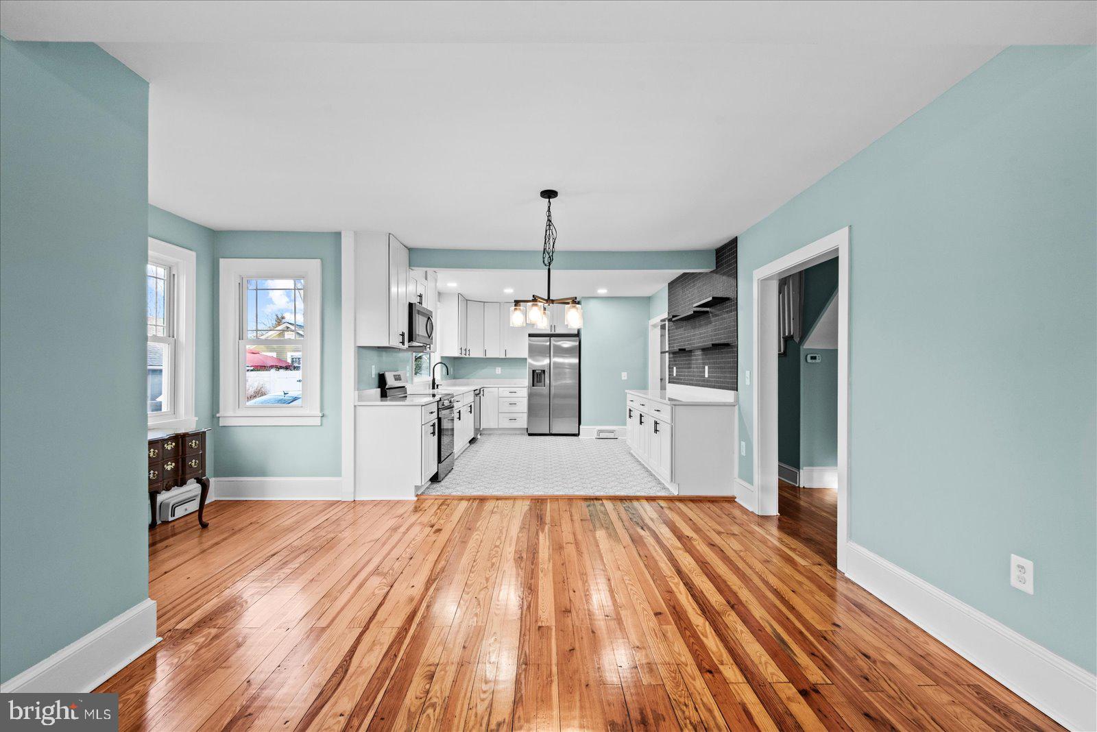 131 3rd Street Colonial Beach, VA 22443 - Photo 8 of 66 Dining room