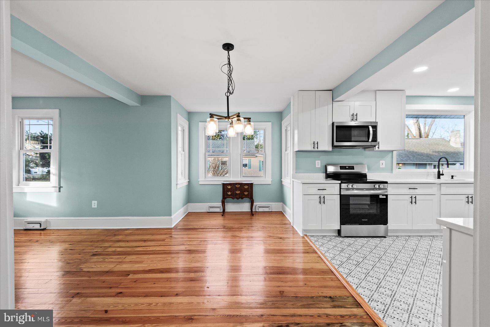131 3rd Street Colonial Beach, VA 22443 - Photo 9 of 66 Dinning room