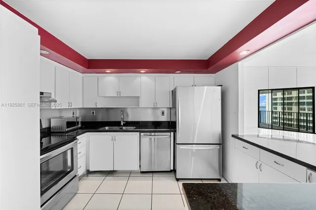 $2,750 | 1865 Brickell Avenue, Unit A1102, Miami, FL 33129