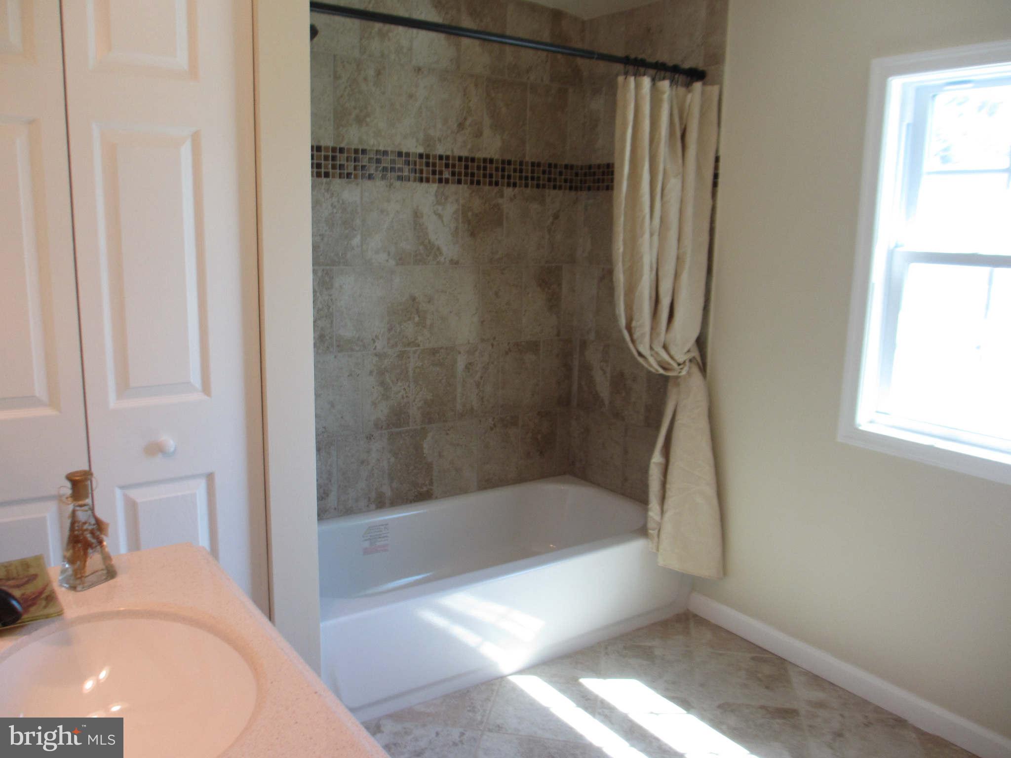 3527 Milford Mill Road Baltimore, MD 21244 - Photo 12 of 14 Bath
