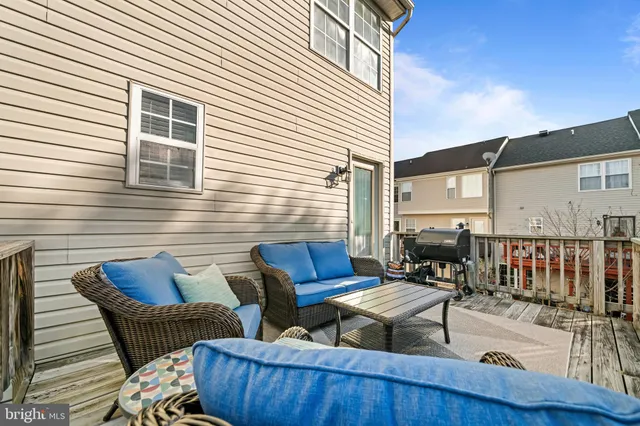 a building outdoor space with patio furniture